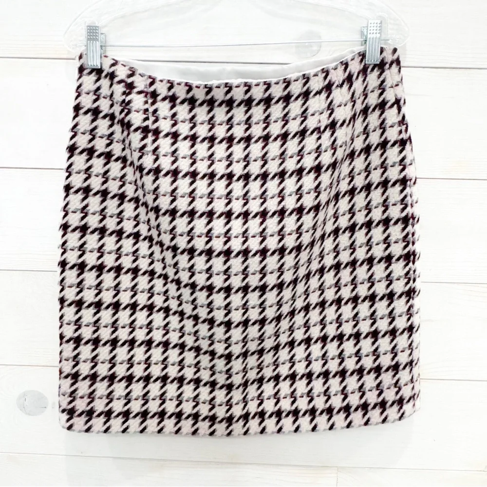 White House black market houndstooth wool skirt ❤️ - Picture 4 of 5